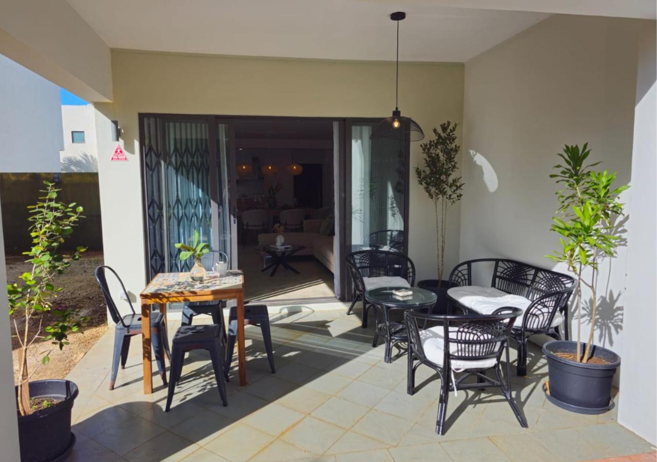 Modern Villa In Grand Bay - Short Walk To Beach Dış mekan fotoğraf