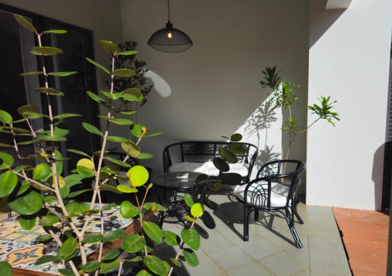 Modern Villa In Grand Bay - Short Walk To Beach Dış mekan fotoğraf