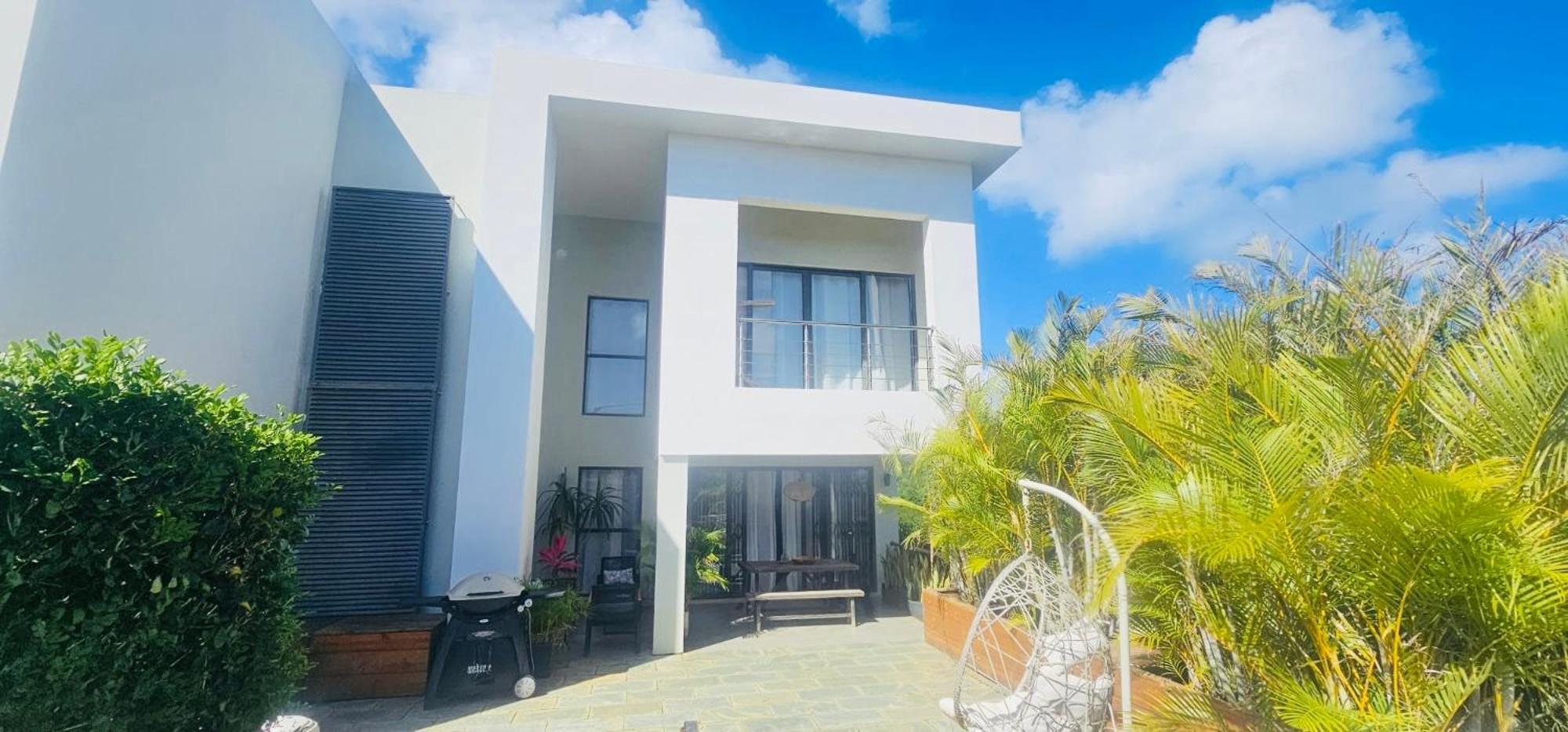 Modern Villa In Grand Bay - Short Walk To Beach Dış mekan fotoğraf